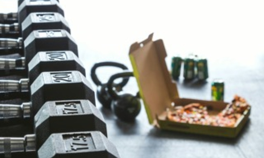 Simple Lifestyle Changes That Help You Stay Fit Without a Diet